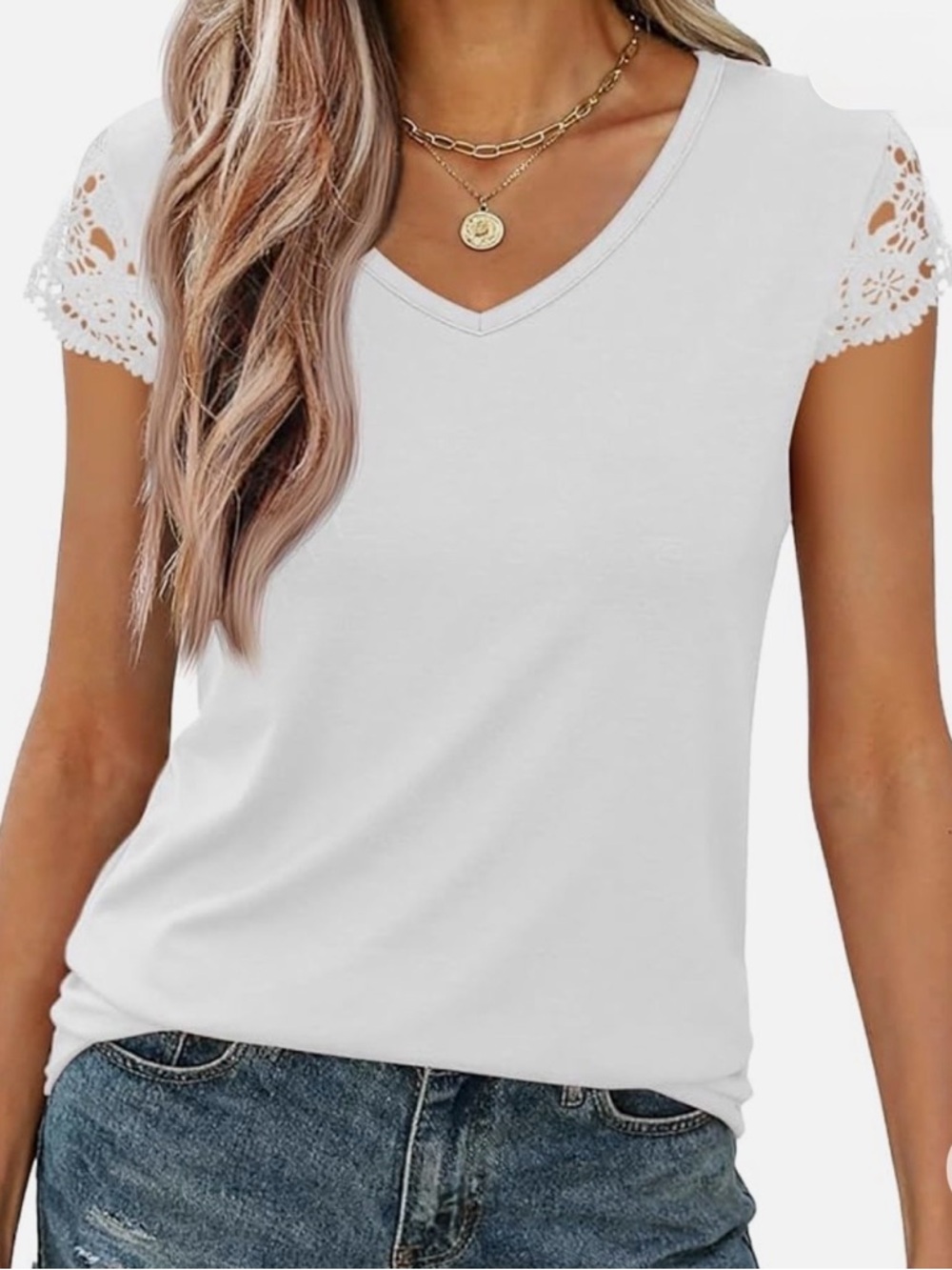 NWT~Women’s V-Neck White Lace Sleeve Top